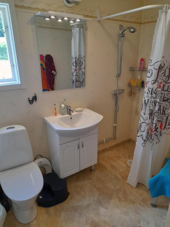 Summer Bedroom, Outside Toilet, Shower, Kitchen. 120 M From Sandbach. Bräcke Εξωτερικό φωτογραφία