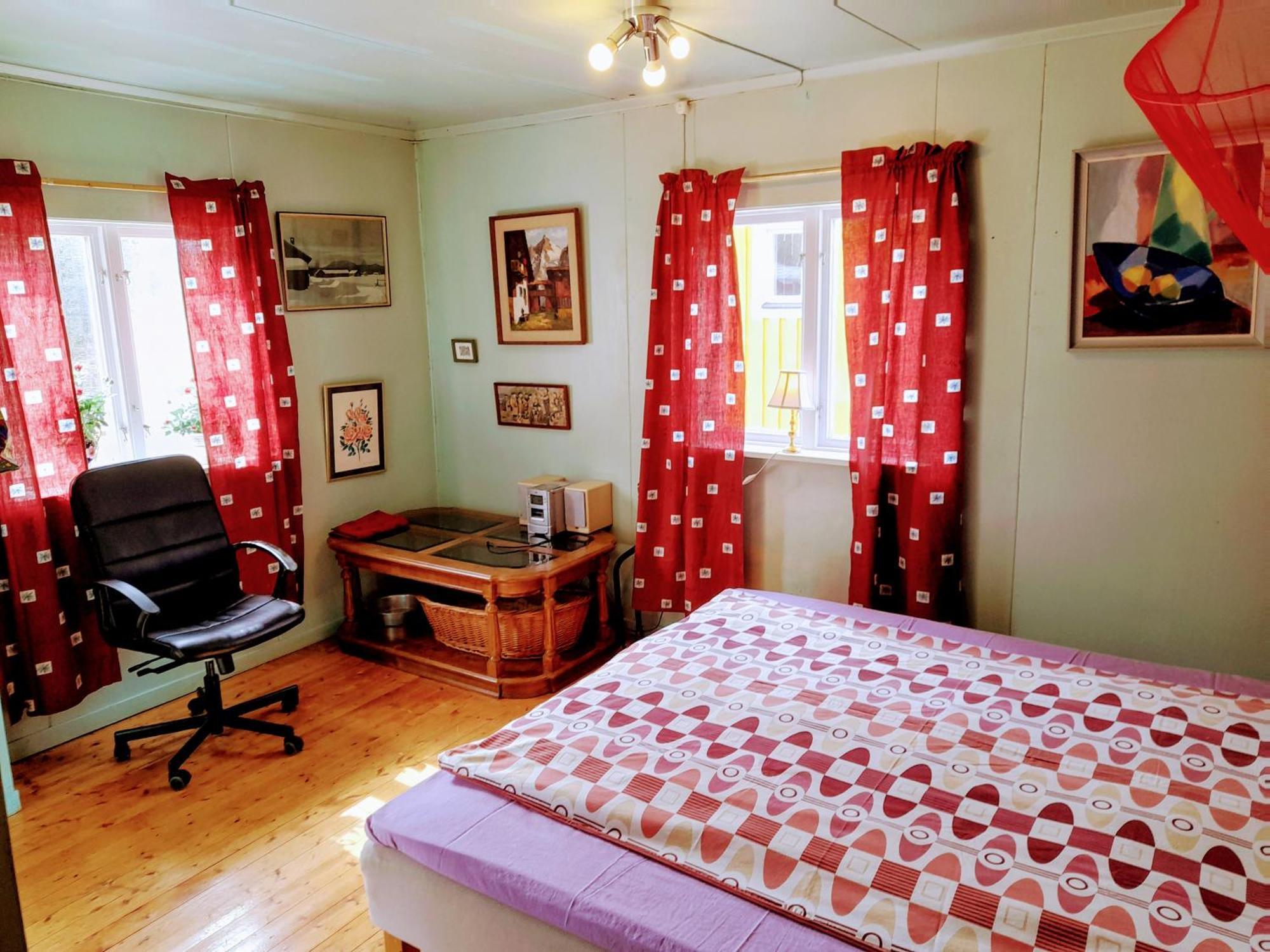 Summer Bedroom, Outside Toilet, Shower, Kitchen. 120 M From Sandbach. Bräcke Εξωτερικό φωτογραφία