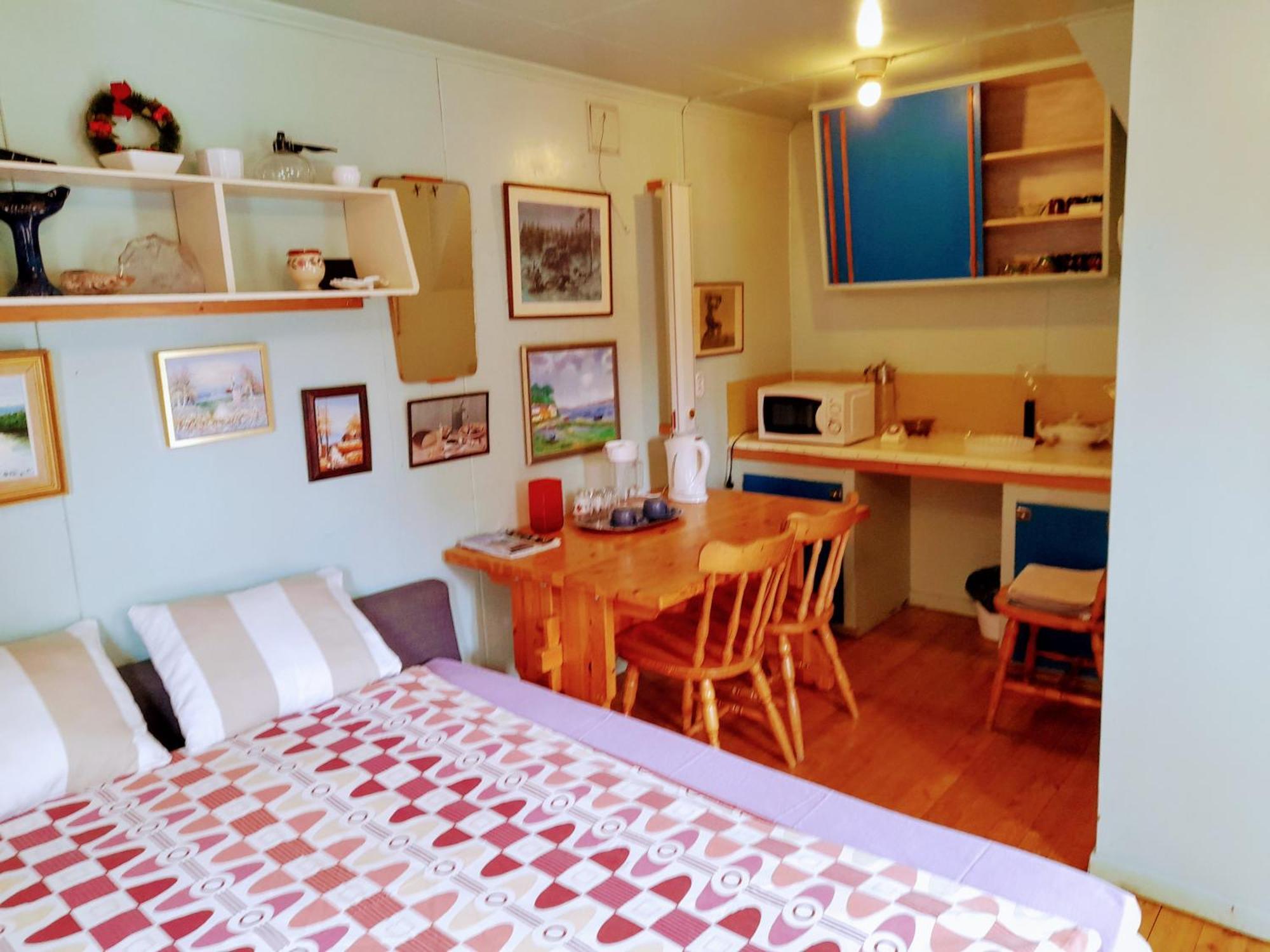 Summer Bedroom, Outside Toilet, Shower, Kitchen. 120 M From Sandbach. Bräcke Εξωτερικό φωτογραφία